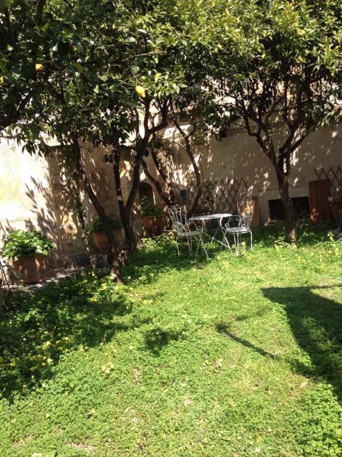 Il Giardino Bed & Breakfast Grottaglie Dış mekan fotoğraf